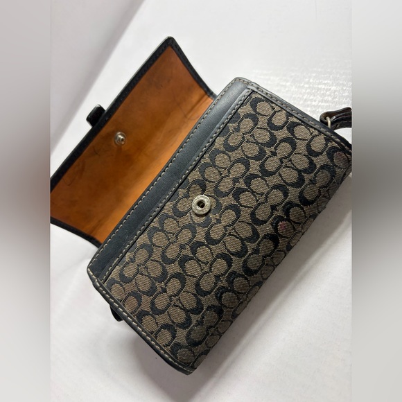 Coach Signature Canvas Flap Wallet Wristlet Key Ring Brown Black - Picture 4 of 11